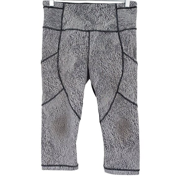 Lululemon Outrun 17" Crop Leggings Power Luxtreme Spray Jacquard White/Black 8 - Picture 1 of 15